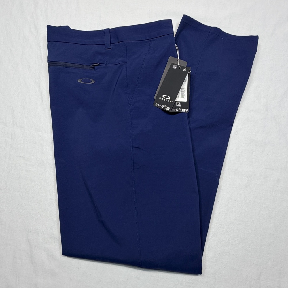 New Oakley Perf Terrain™ Golf Pants • Color: Blue • Size Men's 36 w / 32 L